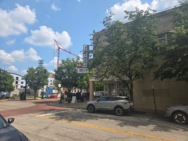 401-409 Main St, Evansville, IN à louer - Photo du bâtiment - Image 2 de 5