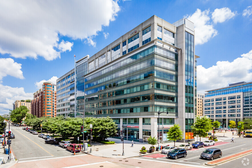 1100 New Jersey Ave SE, Washington, DC à louer - Photo du bâtiment - Image 1 de 16