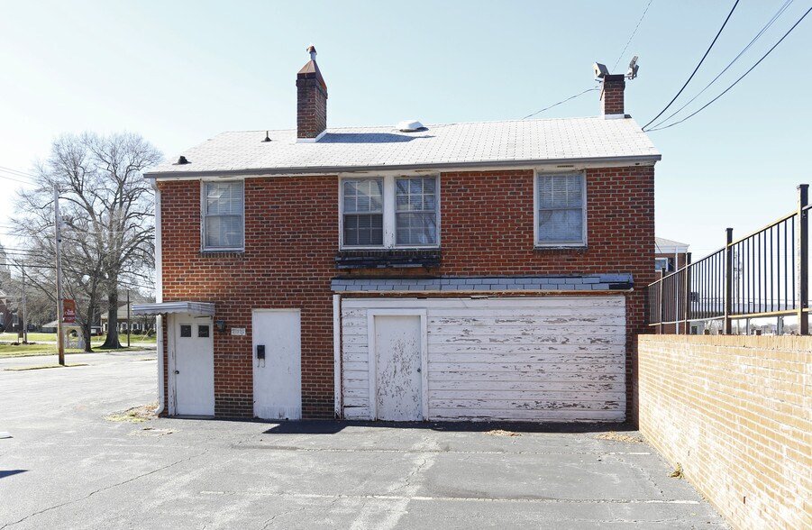 219.5 York St, Gastonia, NC for sale - Building Photo - Image 2 of 4