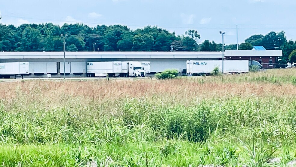000 Highway 70 East, Jackson, TN for sale - Building Photo - Image 2 of 53