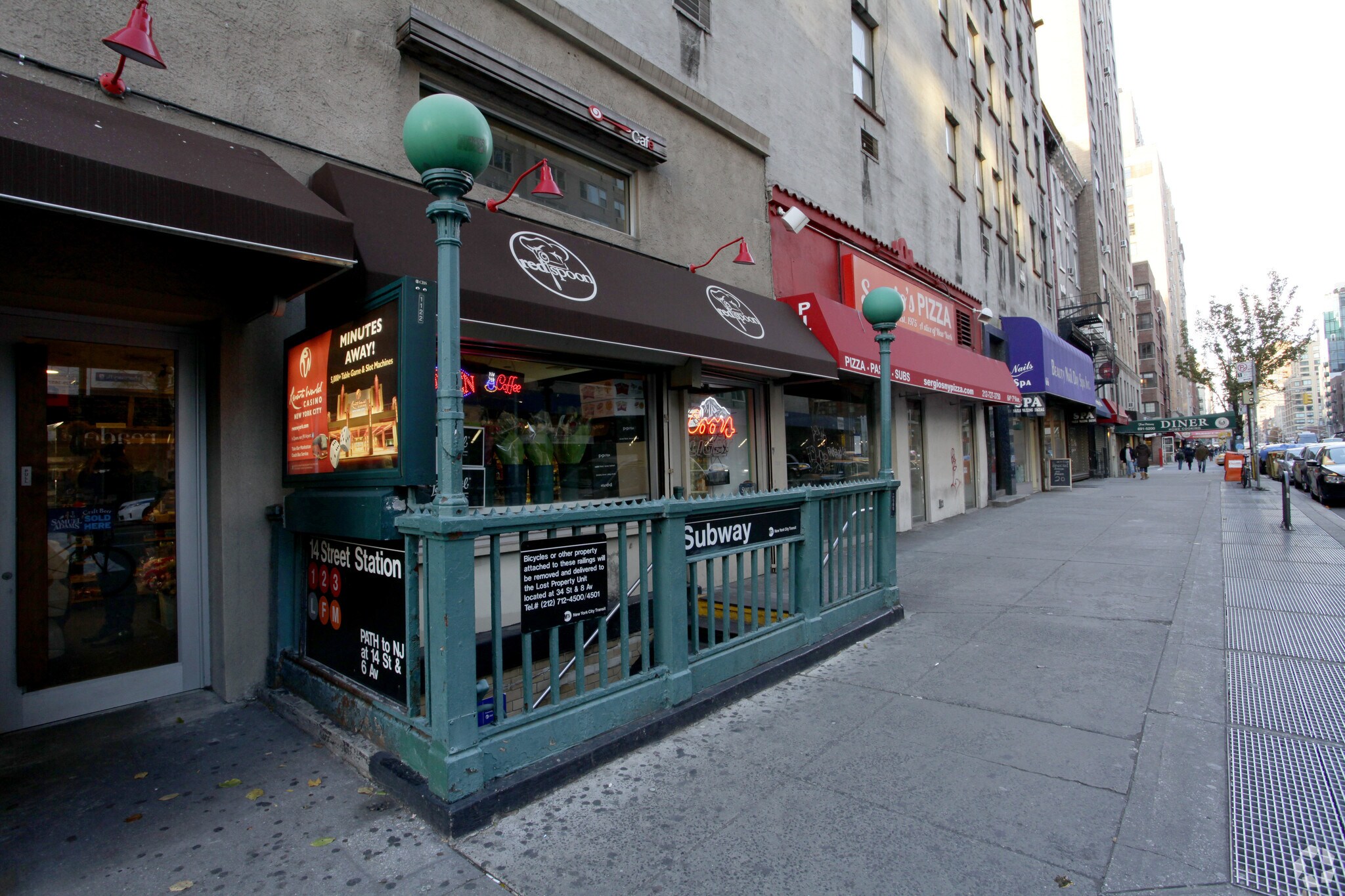64-66 Seventh Ave, New York, NY à louer Photo principale- Image 1 de 9