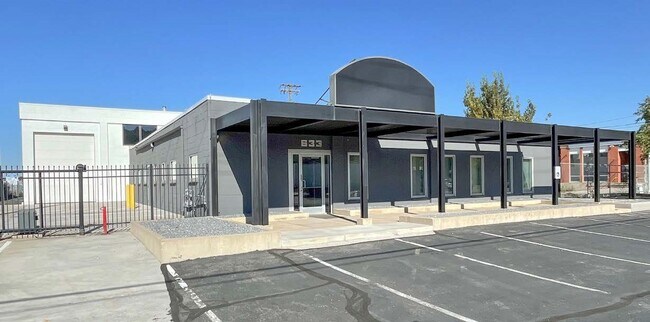 More details for 633 N 400 W, Salt Lake City, UT - Industrial for Lease