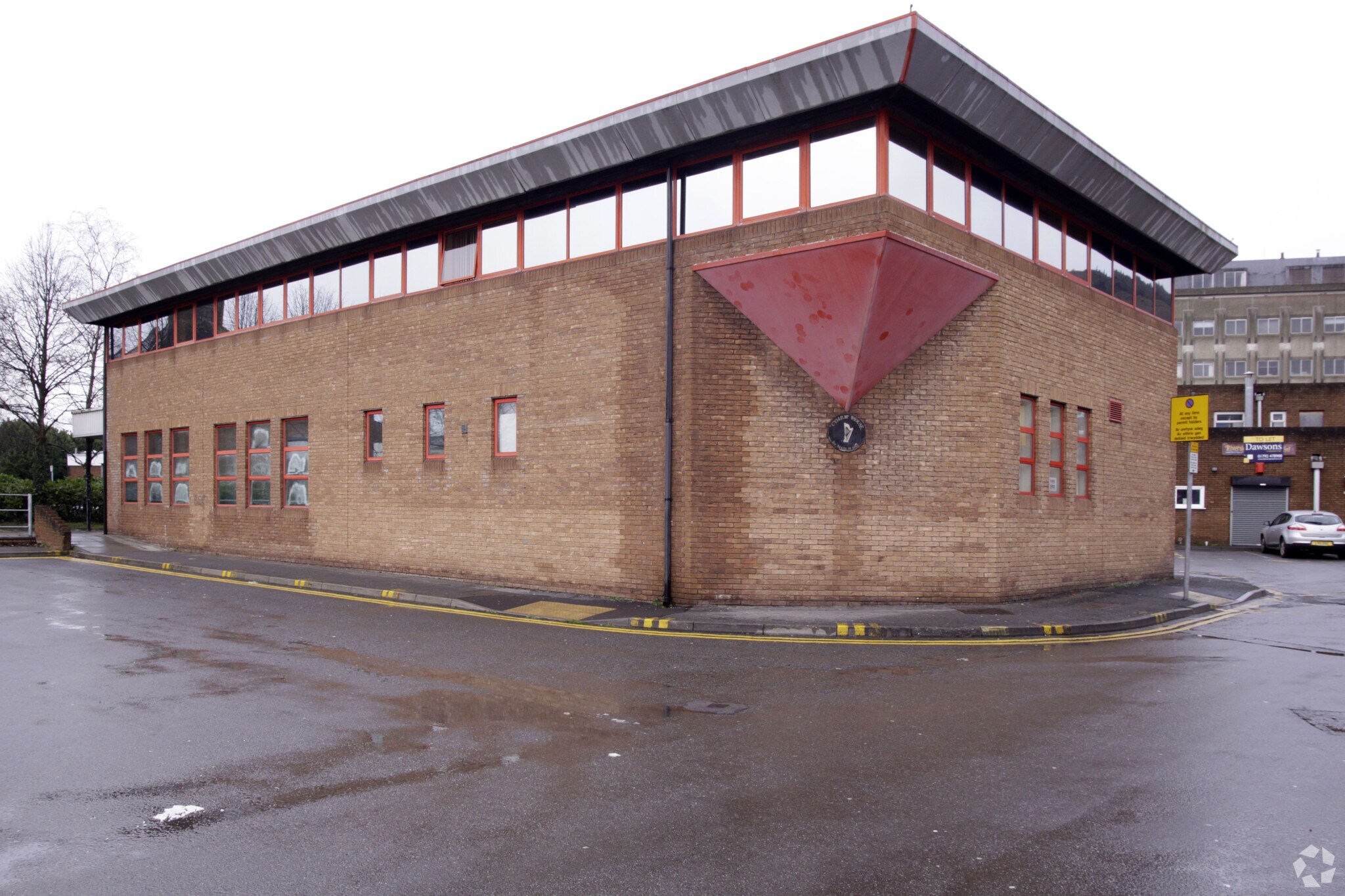 Station Rd, Port Talbot for lease Primary Photo- Image 1 of 3