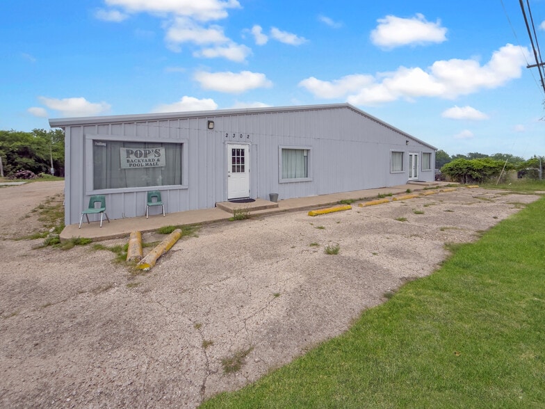 2302 E Adams Ave, Temple, TX for sale - Primary Photo - Image 1 of 18