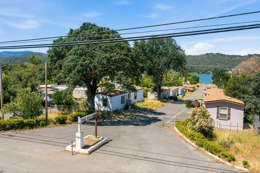 5755 Old Highway 53, Clearlake, CA à vendre - Photo du bâtiment - Image 1 de 7