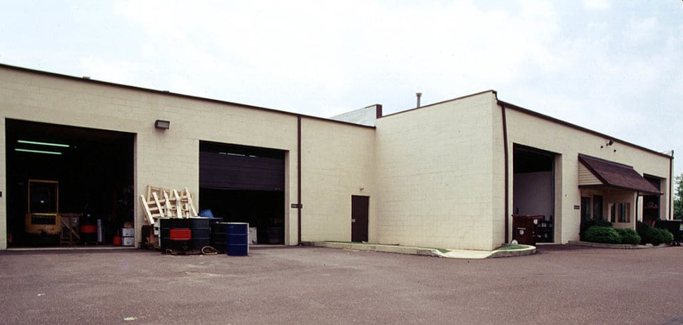 550 California Rd, Quakertown, PA for lease - Building Photo - Image 2 of 5
