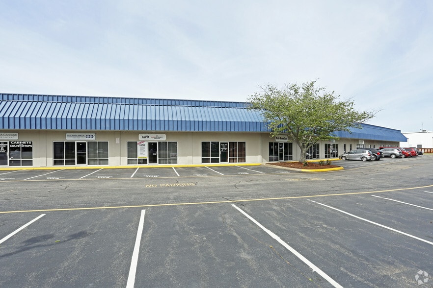 1220 Executive Blvd, Chesapeake, VA for lease - Building Photo - Image 3 of 3