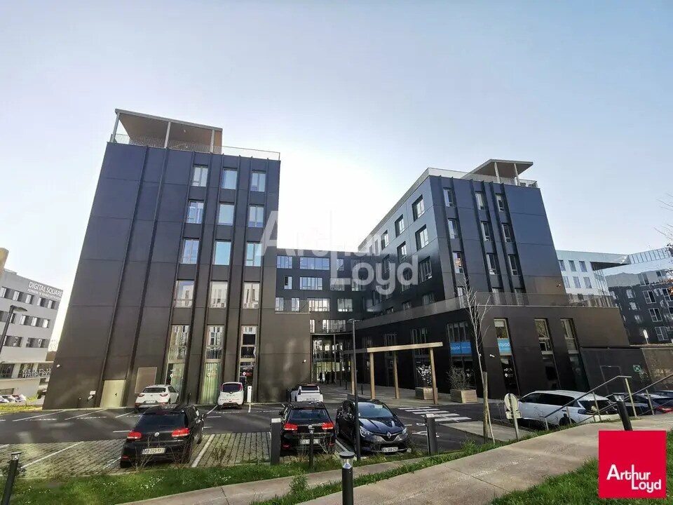 Office in Cesson-Sévigné for lease Building Photo- Image 1 of 6
