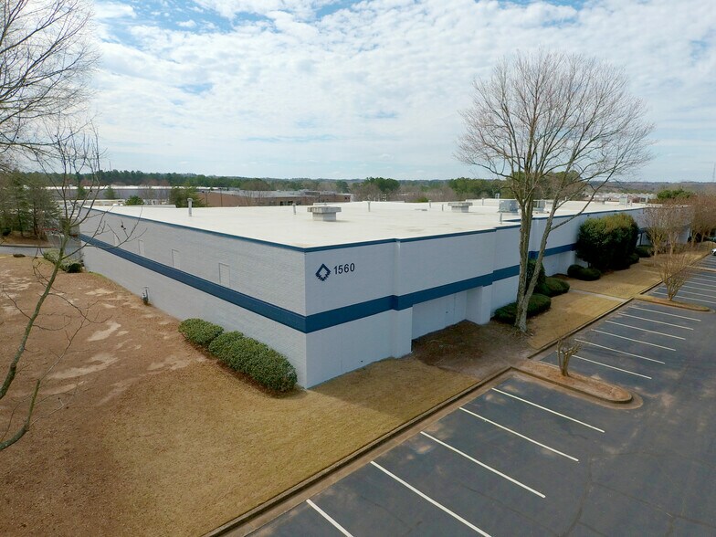 1560 Westfork Dr, Lithia Springs, GA à louer - Photo du bâtiment - Image 1 de 5