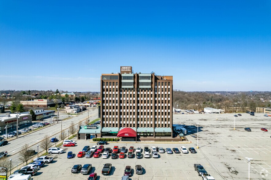 4099 William Penn Hwy, Monroeville, PA à louer - Photo du bâtiment - Image 2 de 6