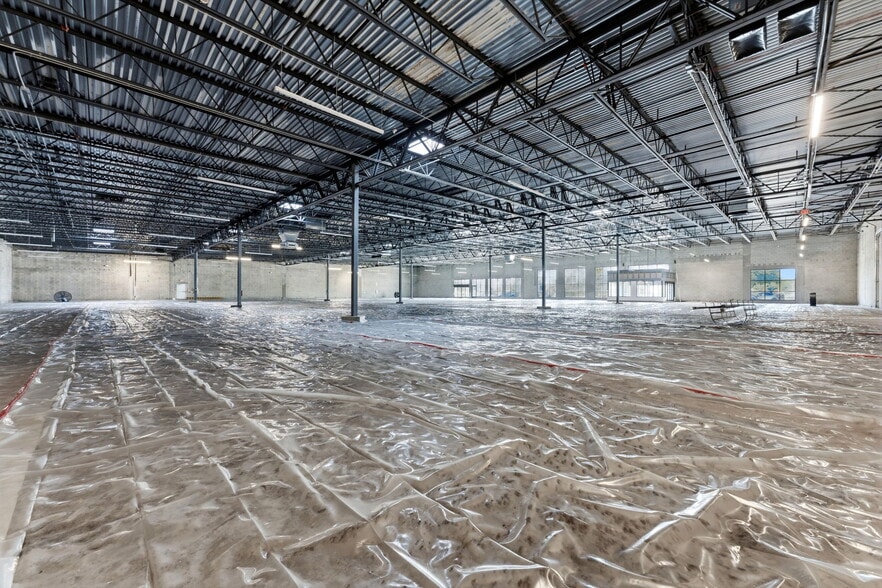 5502-5726 Cortez Rd W, Bradenton, FL for lease - Interior Photo - Image 3 of 12