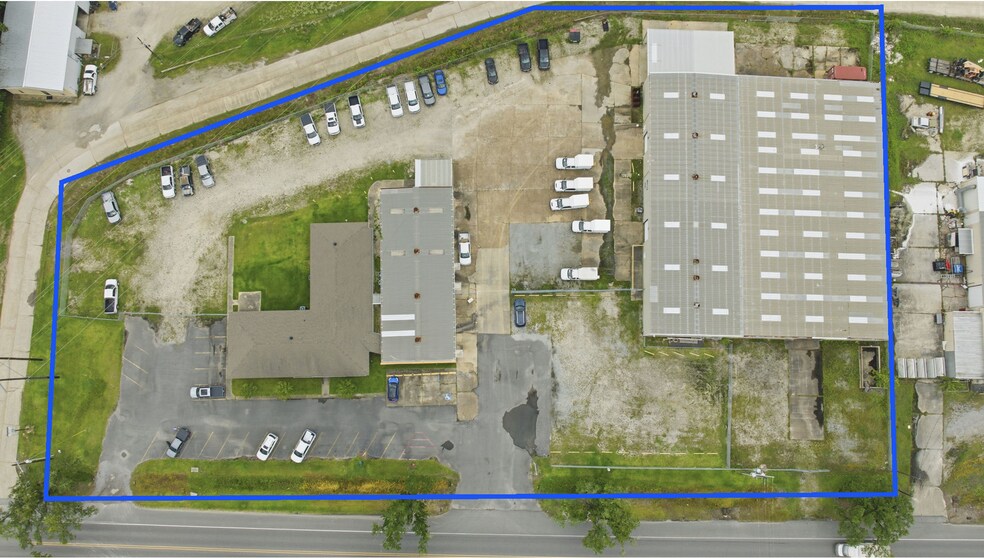 4809 E Napoleon St, Sulphur, LA à vendre - Photo du bâtiment - Image 3 de 3