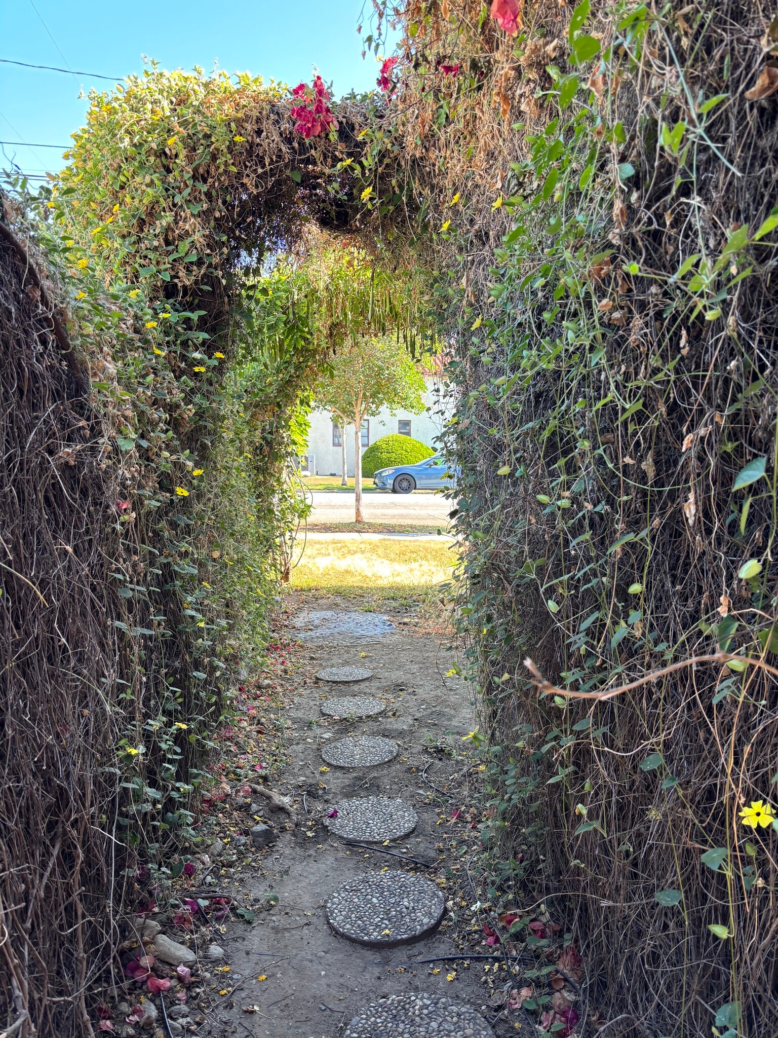 945 N Azusa Ave, Azusa, CA for lease Primary Photo- Image 1 of 16