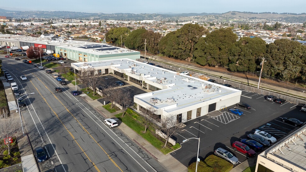 14760-14798 Wicks Blvd, San Leandro, CA for sale - Building Photo - Image 3 of 6