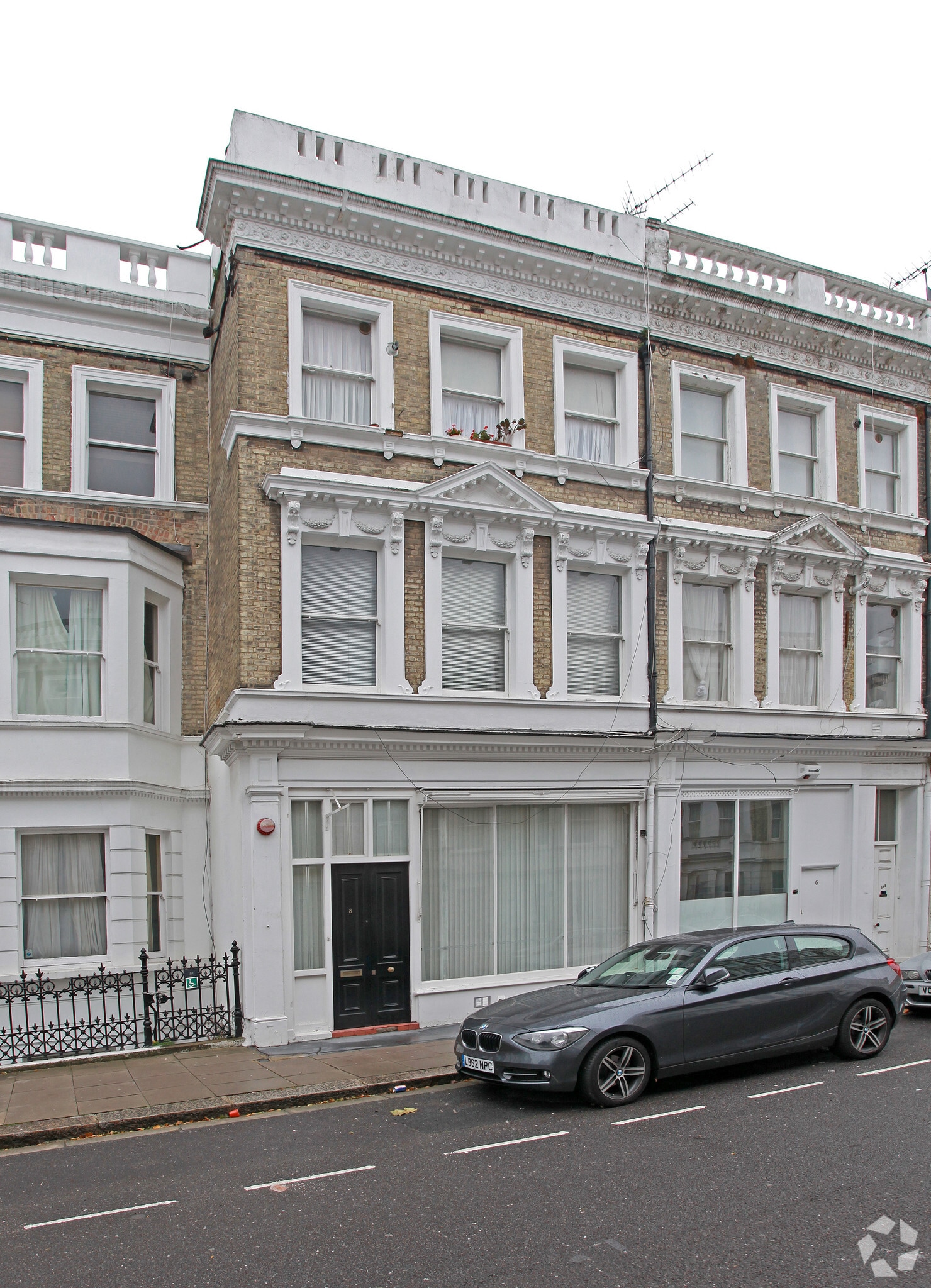 8 Comeragh Rd, London for lease Primary Photo- Image 1 of 4