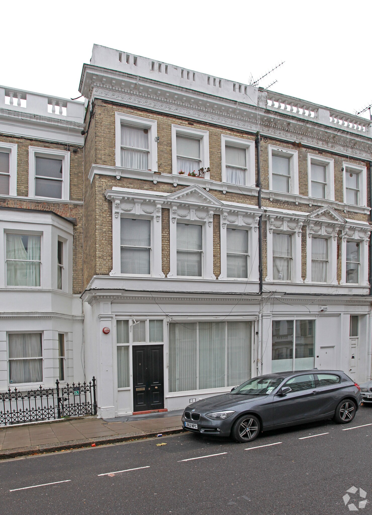 8 Comeragh Rd, Londres à louer Photo principale- Image 1 de 4