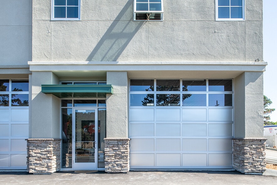 2969 Monterey Salinas Hwy, Monterey, CA à vendre - Photo du bâtiment - Image 3 de 6