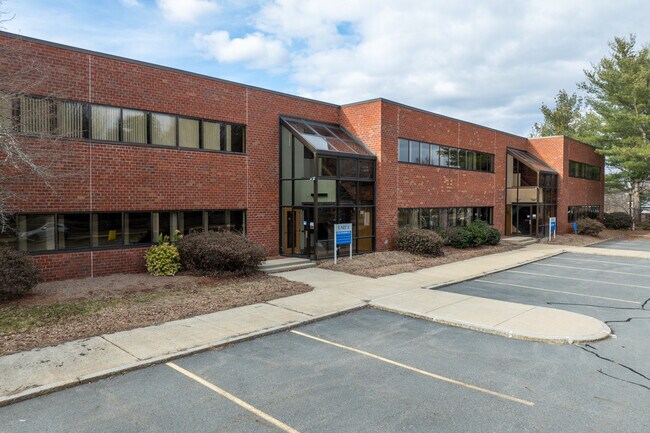 Plus de détails pour 239 Littleton Rd, Westford, MA - Bureau à vendre