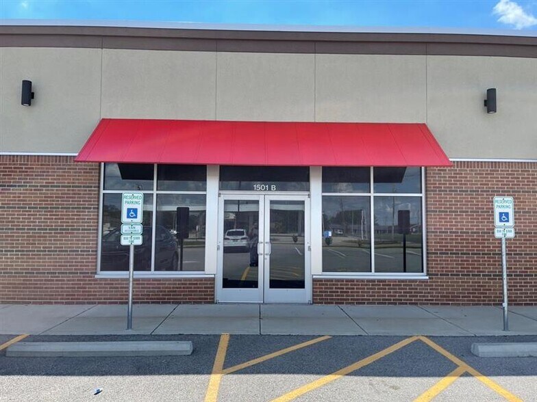 1504 S State Route 127, Greenville, IL for lease - Building Photo - Image 2 of 6