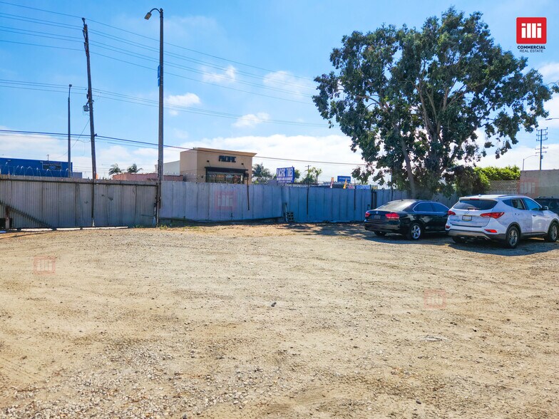 3839-3853 W Imperial Hwy, Inglewood, CA à louer - Photo du bâtiment - Image 3 de 12