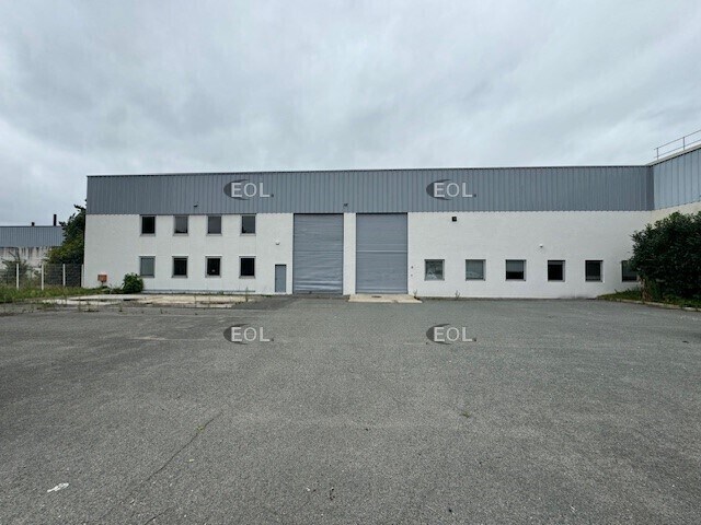 Flex in Plaisir for sale - Building Photo - Image 1 of 5