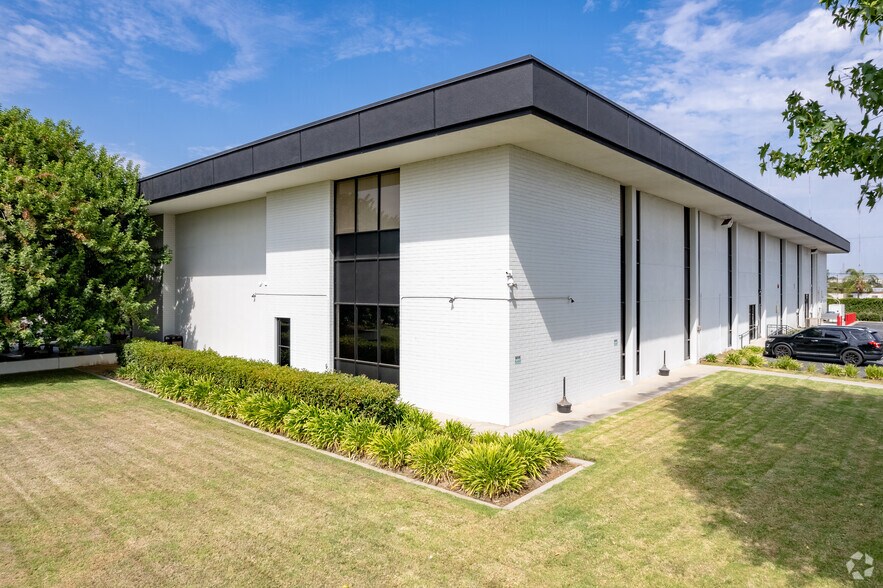 2772 Peck Rd, Monrovia, CA à vendre - Photo du bâtiment - Image 2 de 5