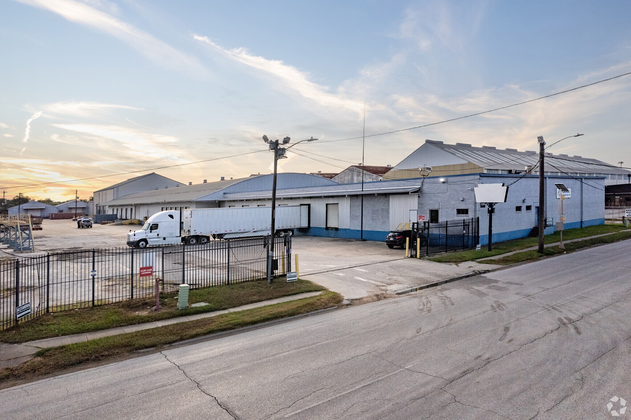 1120 Lockwood Dr, Houston, TX for lease Primary Photo- Image 1 of 3