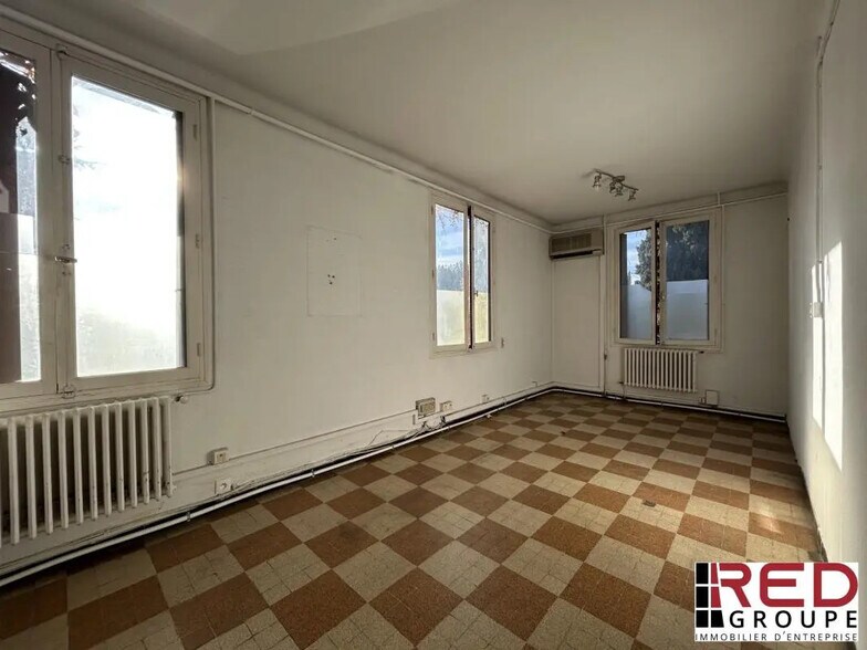 Bureau dans Venelles à louer - Photo intérieure - Image 1 de 3