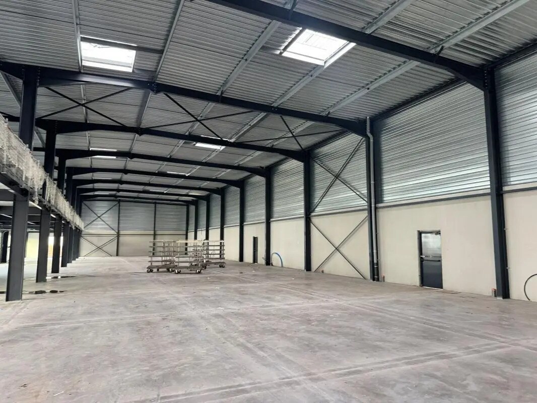 Industrial in Wasquehal for lease Interior Photo- Image 1 of 4