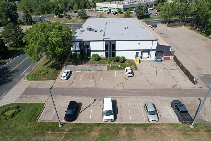 1299 Eagan Industrial Rd, Eagan, MN for sale - Building Photo - Image 2 of 7
