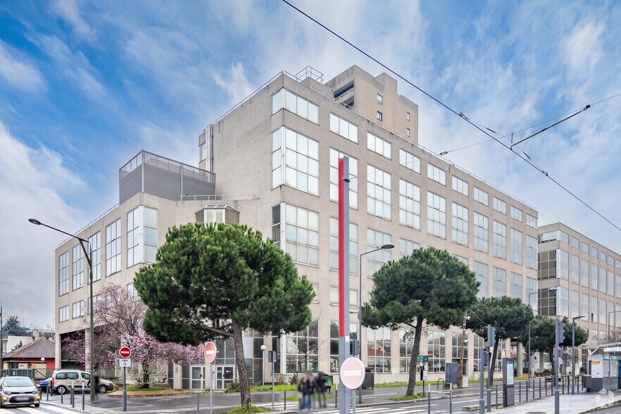 102-108 Avenue De Stalingrad, Villejuif à louer - Photo du bâtiment - Image 2 de 6
