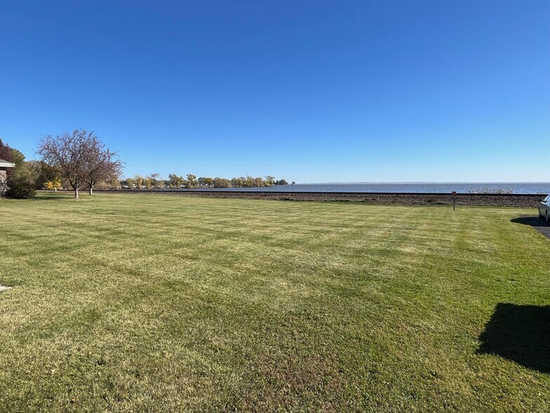 S Main St, Oshkosh, WI for sale - Building Photo - Image 3 of 9
