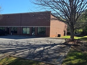 1060 Commerce Dr, Bogart, GA for lease Interior Photo- Image 1 of 5