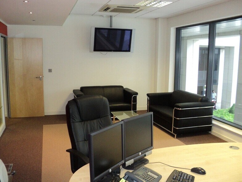 Imperial Wharf, Londres à louer - Photo intérieure - Image 3 de 78