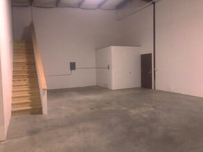 27071 Mueller Place, Sioux Falls, SD for lease Interior Photo- Image 1 of 11