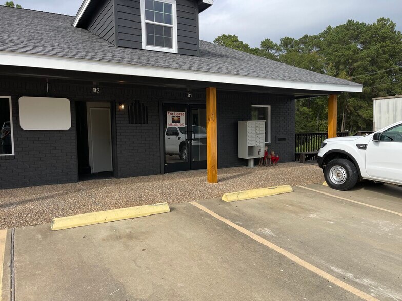 340 Pan American Dr, Livingston, TX à louer - Photo du bâtiment - Image 3 de 3