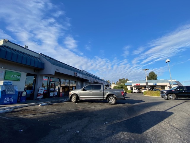 5595 Hillsdale Blvd, Sacramento, CA for lease - Building Photo - Image 1 of 1