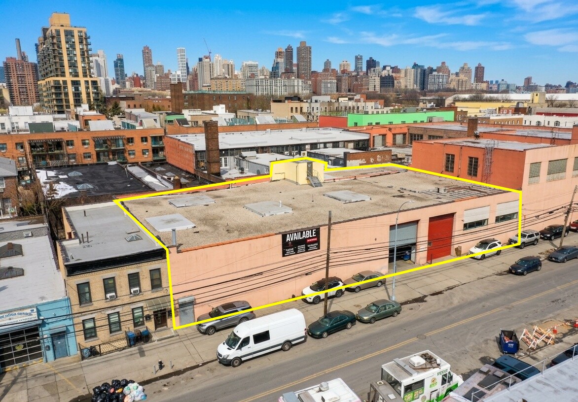 3440 11th St, Astoria, NY à vendre Photo principale- Image 1 de 12