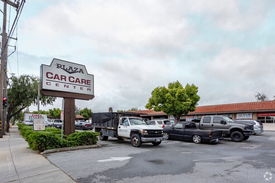 2525-2565 S Winchester Blvd, Campbell, CA à louer - Photo du bâtiment - Image 2 de 3