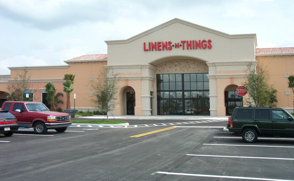 10500-10590 Forest Hill Blvd, Wellington, FL à louer - Photo du bâtiment - Image 2 de 7