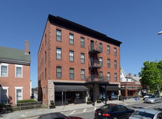 Plus de détails pour 423 Hope St, Bristol, RI - Multi-résidentiel à vendre