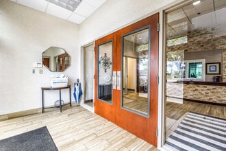 1780 102nd Ave N, Saint Petersburg, FL for lease Interior Photo- Image 2 of 25