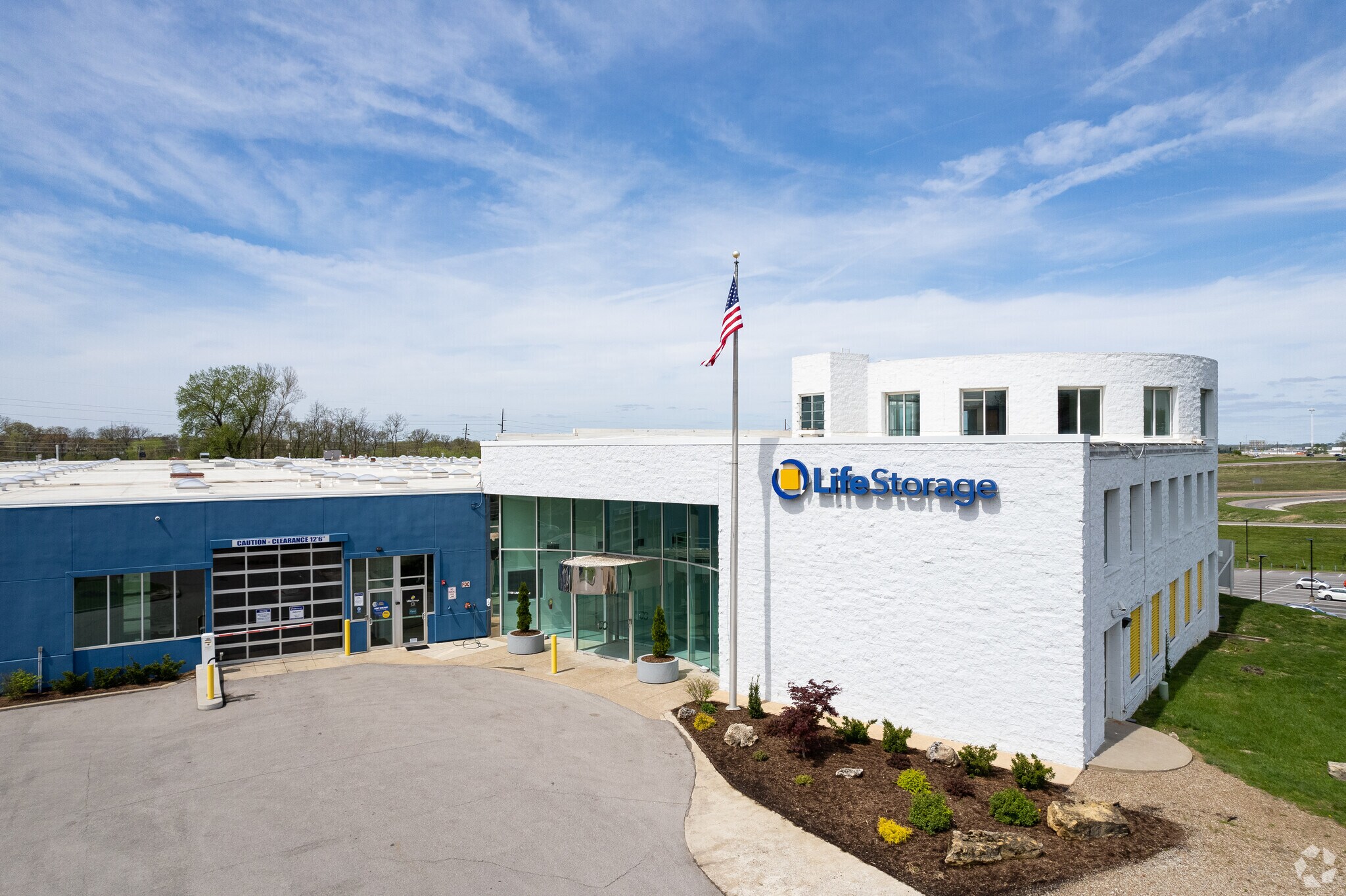 11100 Linpage Pl, Saint Louis, MO for lease Primary Photo- Image 1 of 13