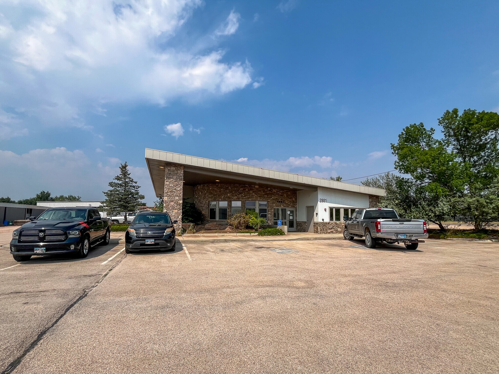 2801 Plant St, Rapid City, SD for lease Building Photo- Image 1 of 9