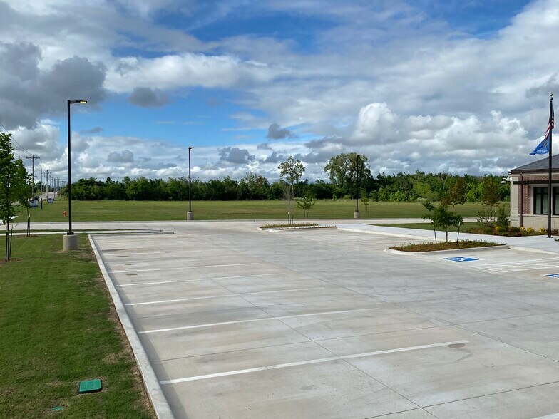 134th & Pennsylvania Ave, Oklahoma City, OK à vendre - Photo du bâtiment - Image 2 de 5