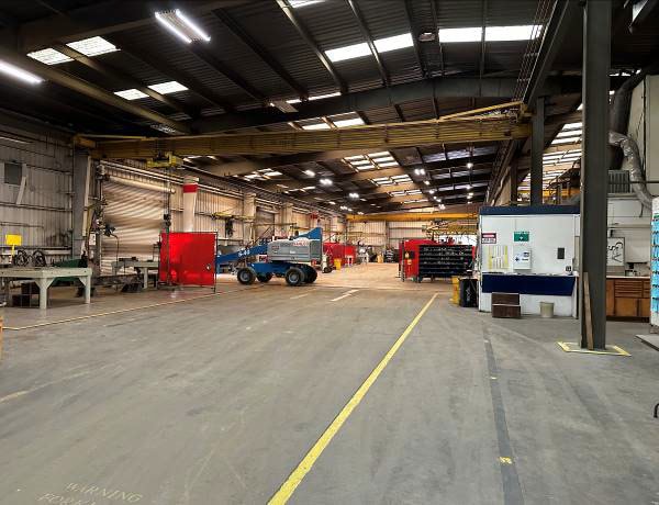 222 E 4th St, Ripon, CA à vendre - Photo intérieure - Image 2 de 16