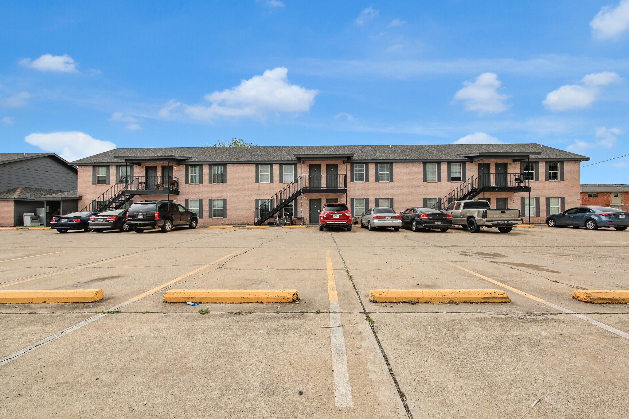 303 Gastel Cir, Edinburg, TX à vendre Photo du bâtiment- Image 1 de 17