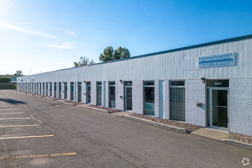 4620-4640 11 St NE, Calgary, AB for lease - Building Photo - Image 2 of 6