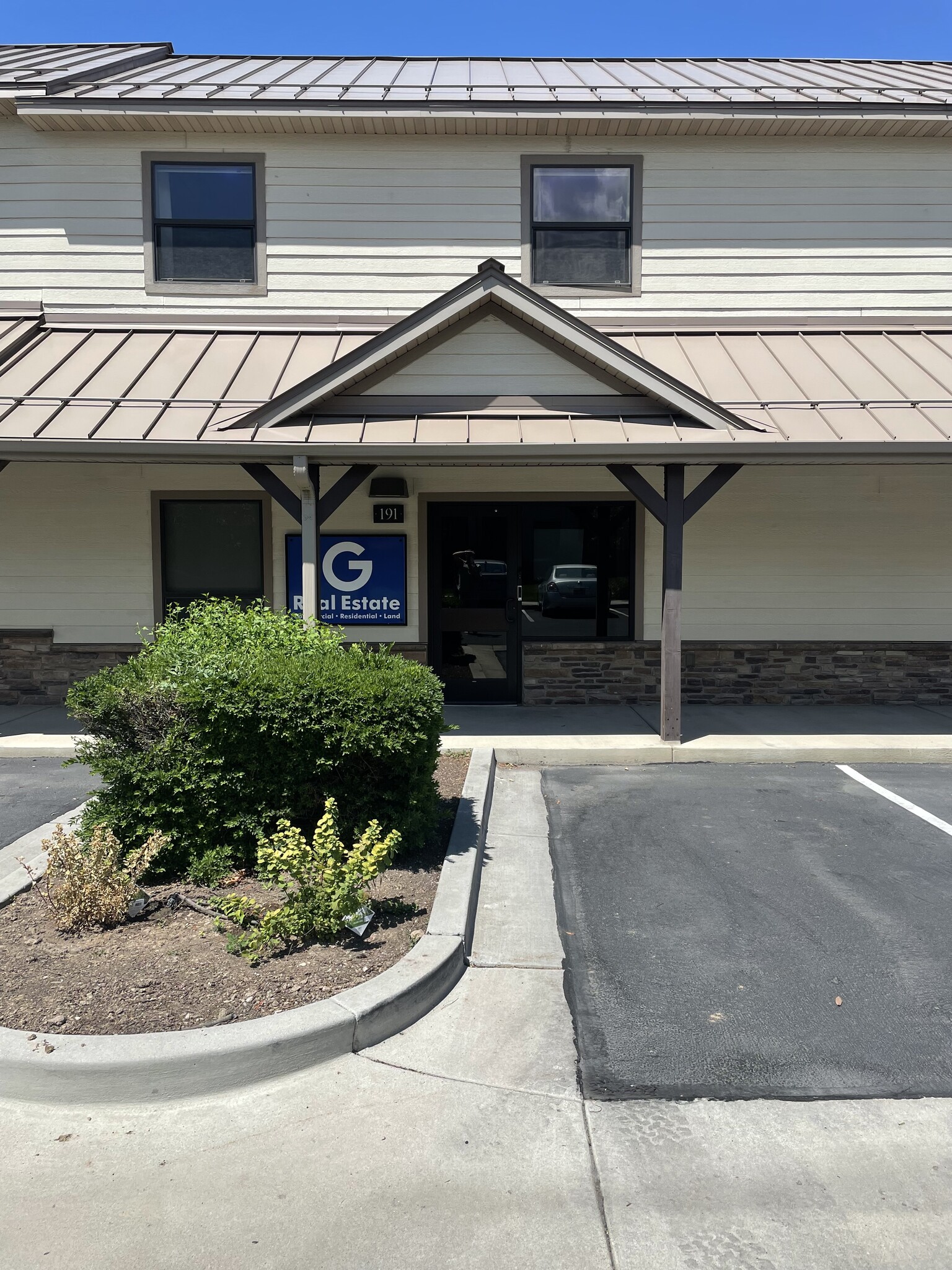 197 N 290 W, Lindon, UT for lease Building Photo- Image 1 of 28