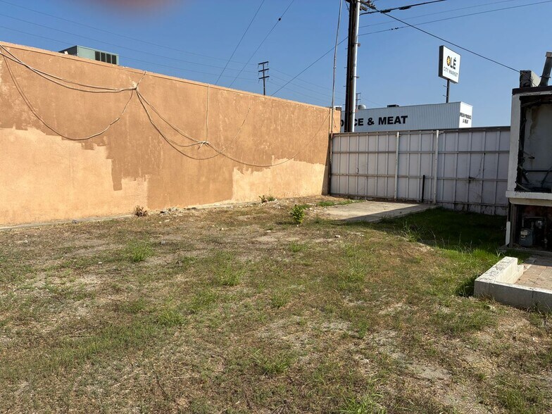 2965 Santa Fe Ave, Long Beach, CA à louer - Photo du bâtiment - Image 2 de 15